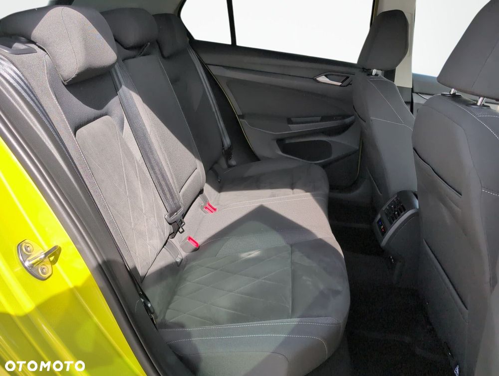 Volkswagen Golf 1.5 eTSI EVO Style DSG - 12