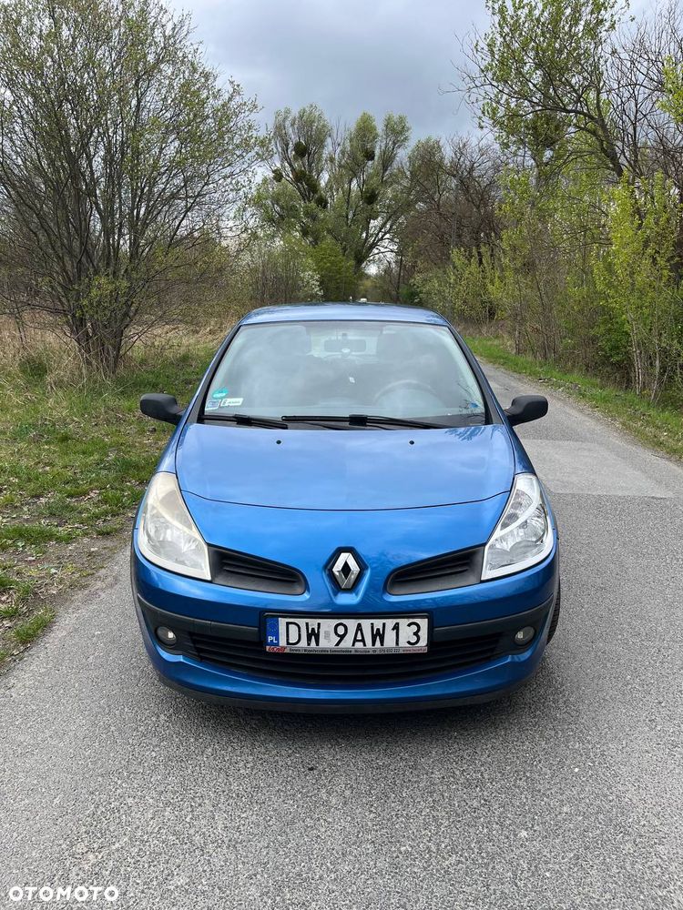 Renault Clio - 2