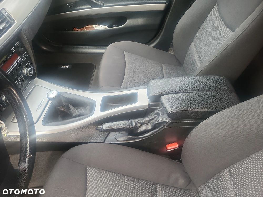 BMW Seria 3 - 22