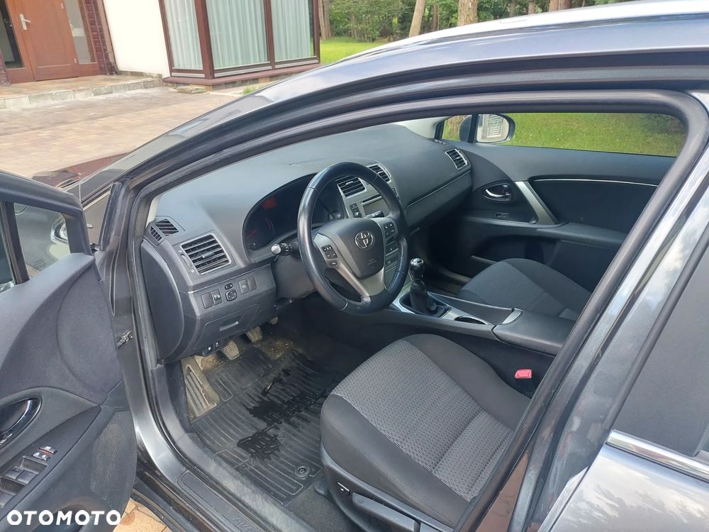 Toyota Avensis 1.8 Business Edition - 9