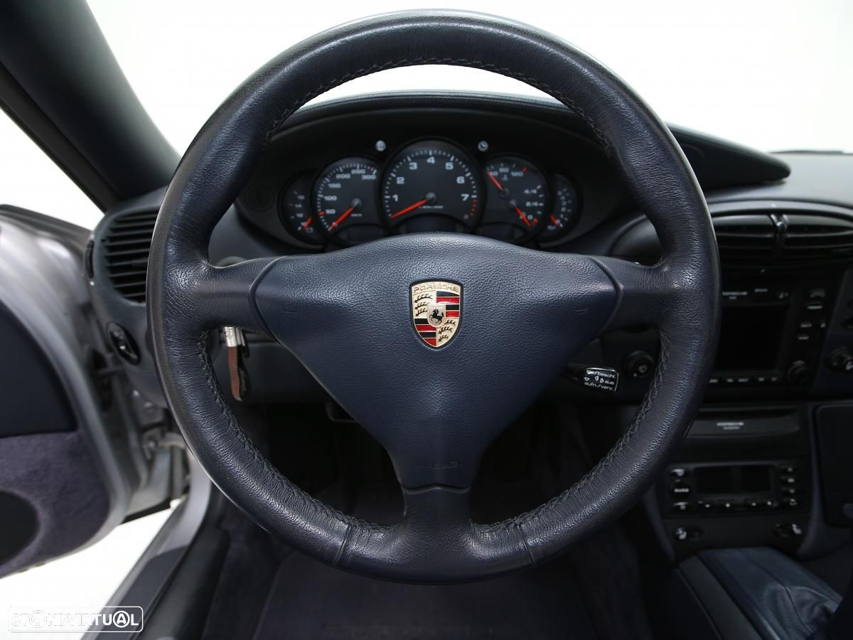 Porsche 911 (996) - 21