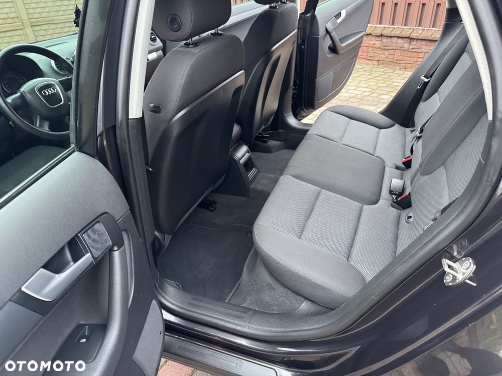 Audi A3 Sportback - 13