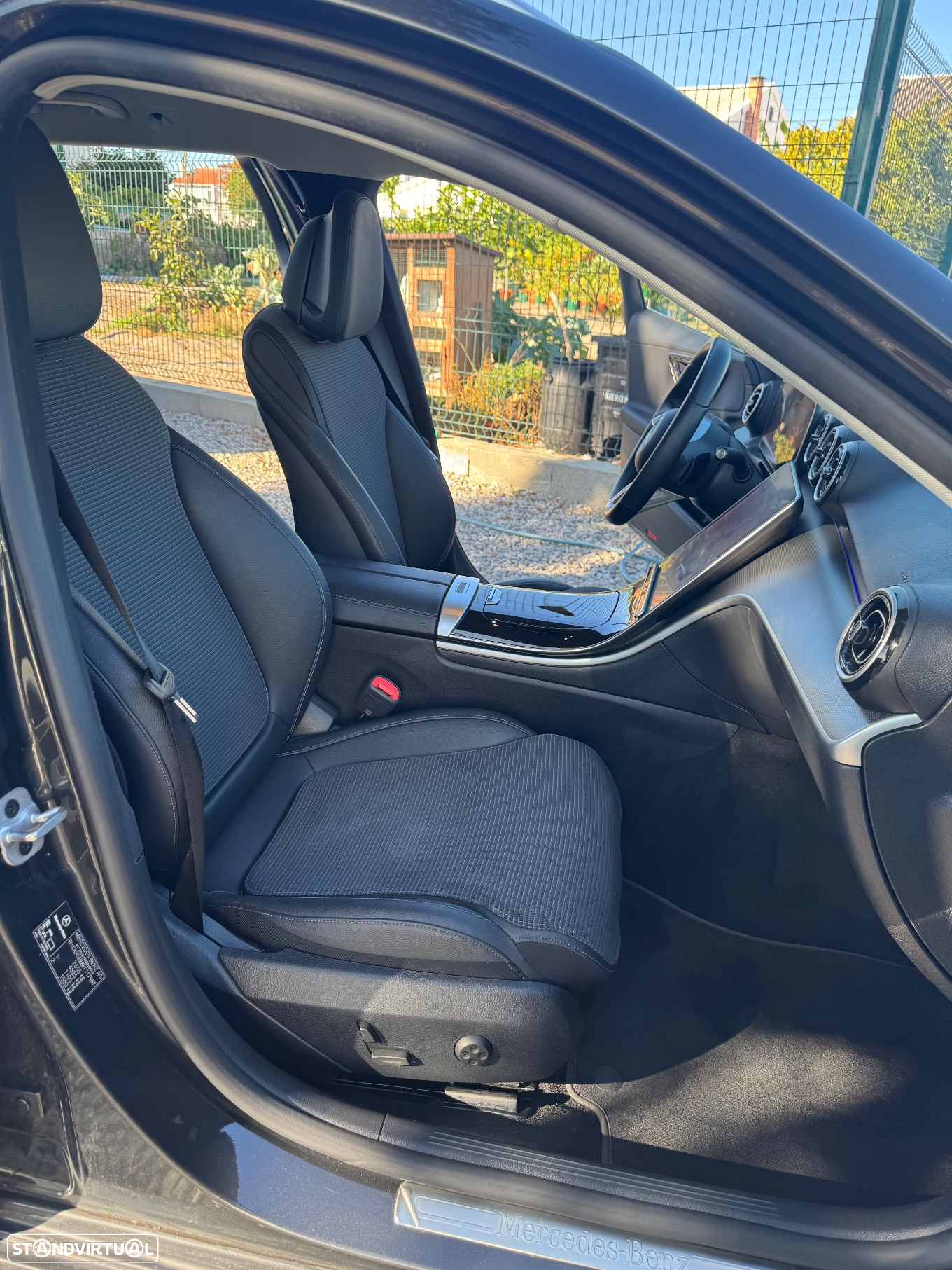 Mercedes-Benz C 300 e T 9G-TRONIC Edition Avantgarde - 26