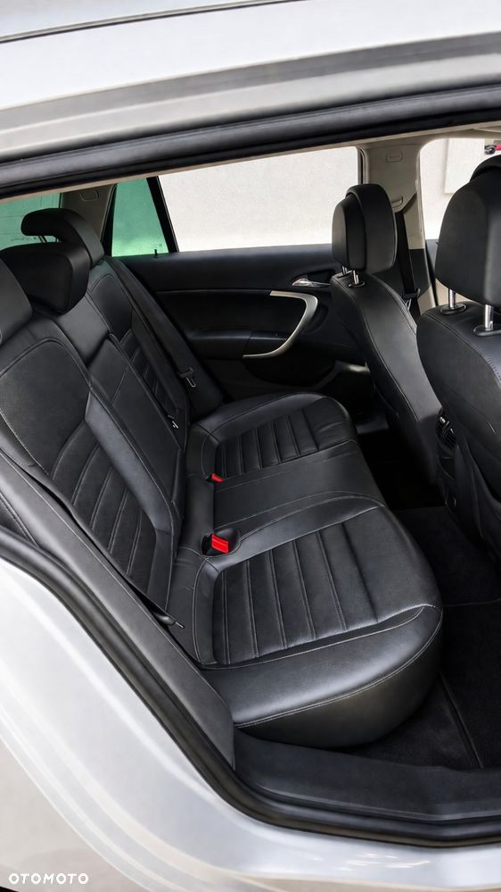 Opel Insignia 2.0 CDTI Edition - 10