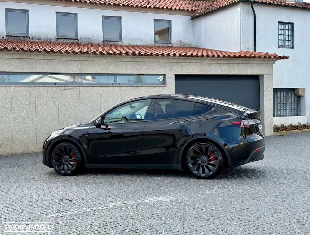 Tesla Model Y Performance Dual Motor AWD - 7