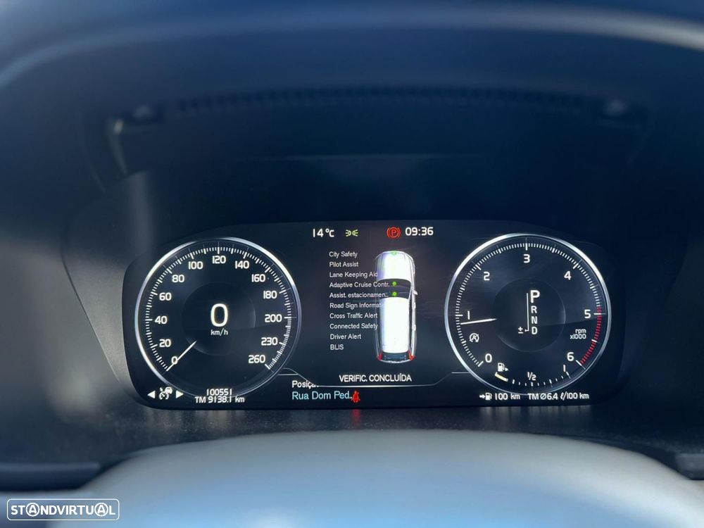 Volvo V90 2.0 D4 Momentum Geartronic - 7