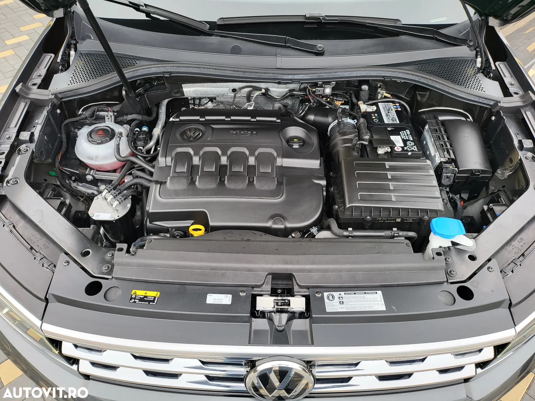 Volkswagen Tiguan 2.0 TDI DSG Elegance - 24
