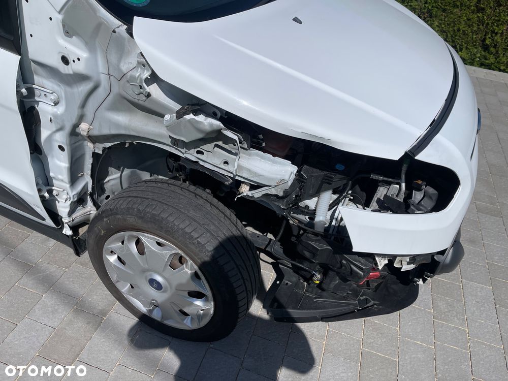 Ford Tourneo Connect 1.5 EcoBlue Start-Stop Active - 19