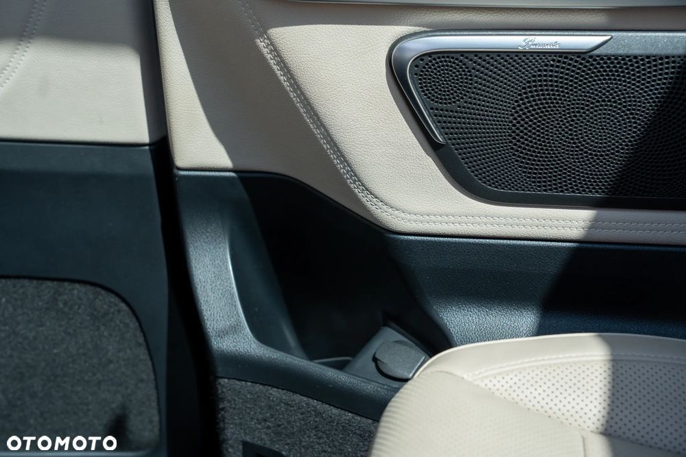 Mercedes-Benz Klasa V 300 d Exclusive 9G-Tronic (d³ugi) - 10