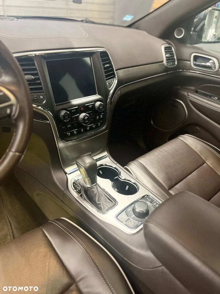 Jeep Grand Cherokee 5.7 V8 HEMI Overland - 26