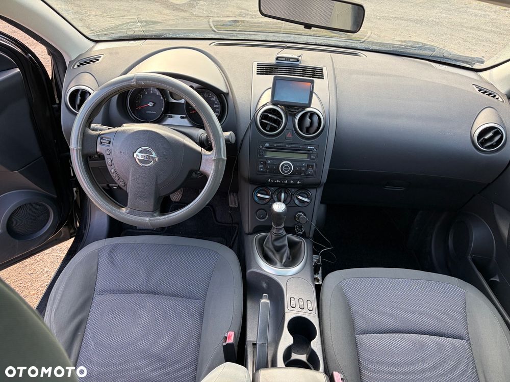 Nissan Qashqai+2 - 18