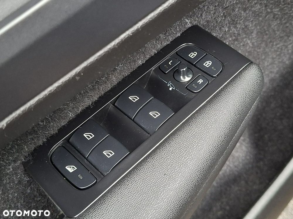 Volvo XC 40 T3 Geartronic Momentum Core - 15