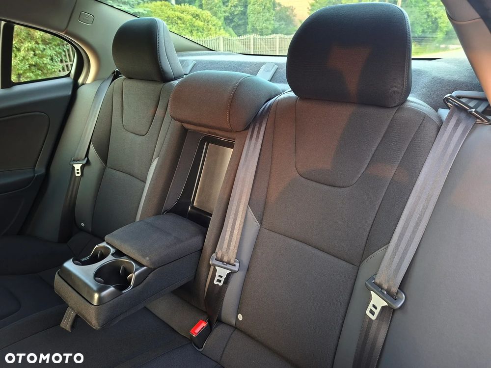 Volvo S60 D3 Momentum - 30