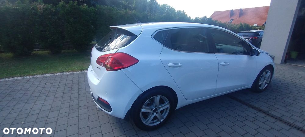 Kia Ceed - 15