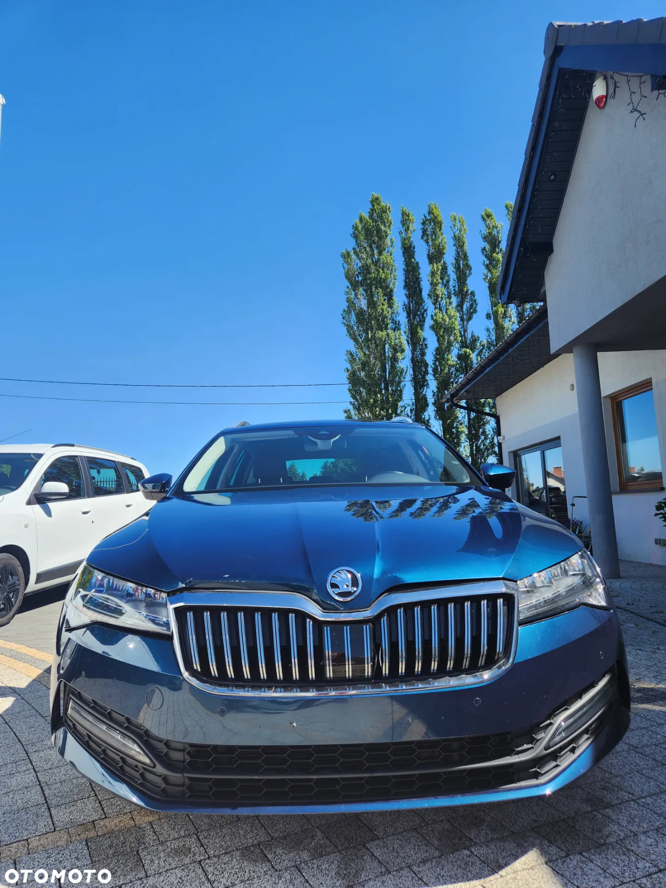 Skoda Superb 2.0 TDI DSG Premium Edition - 3