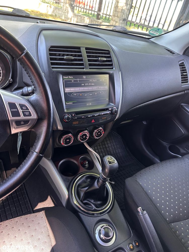 Mitsubishi ASX 1.8 DI-D 4WD Instyle - 16