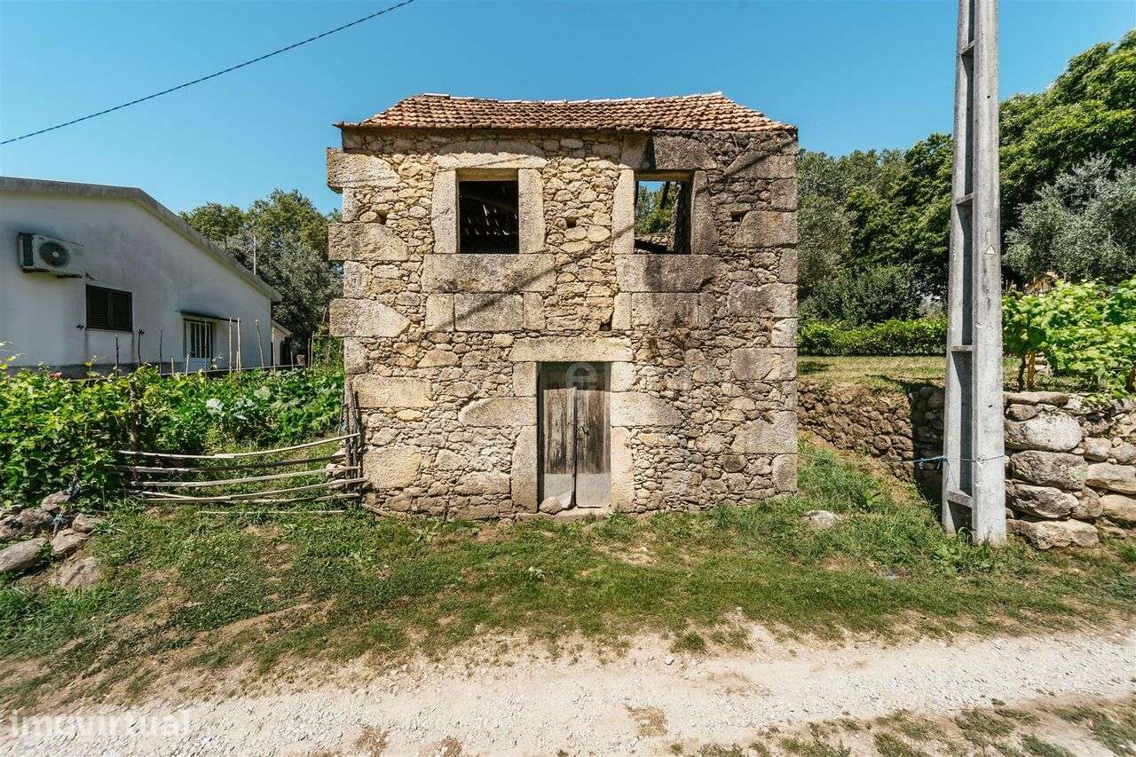 Terreno com ruina / Covilhã, Serra da Estrela - Grande imagem: 2/20