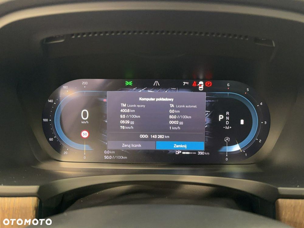 Volvo V90 Cross Country - 13