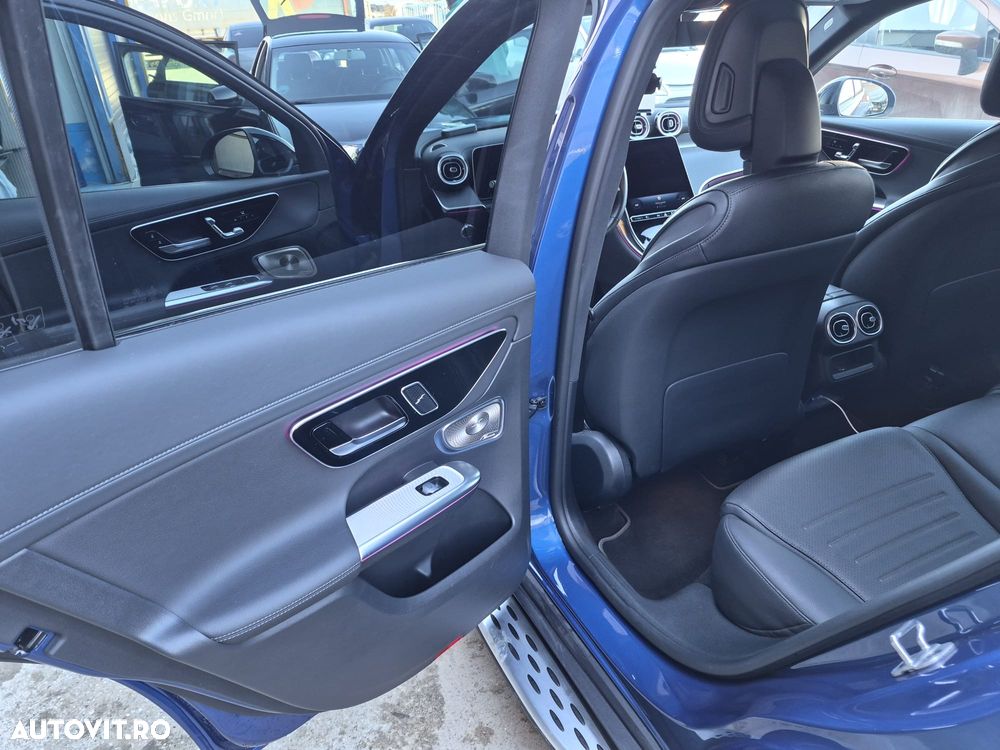 Mercedes-Benz GLC - 12