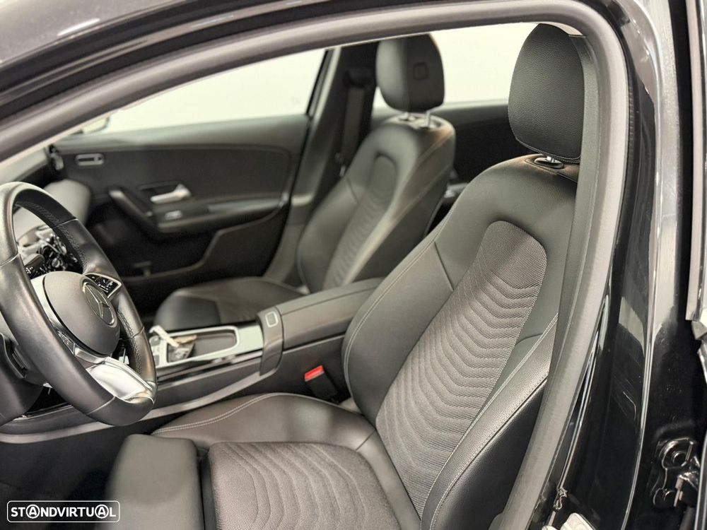 Mercedes-Benz A 200 - 4