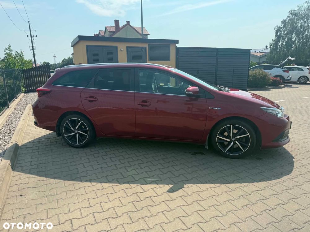 Toyota Auris Hybrid 135 Dynamic - 8