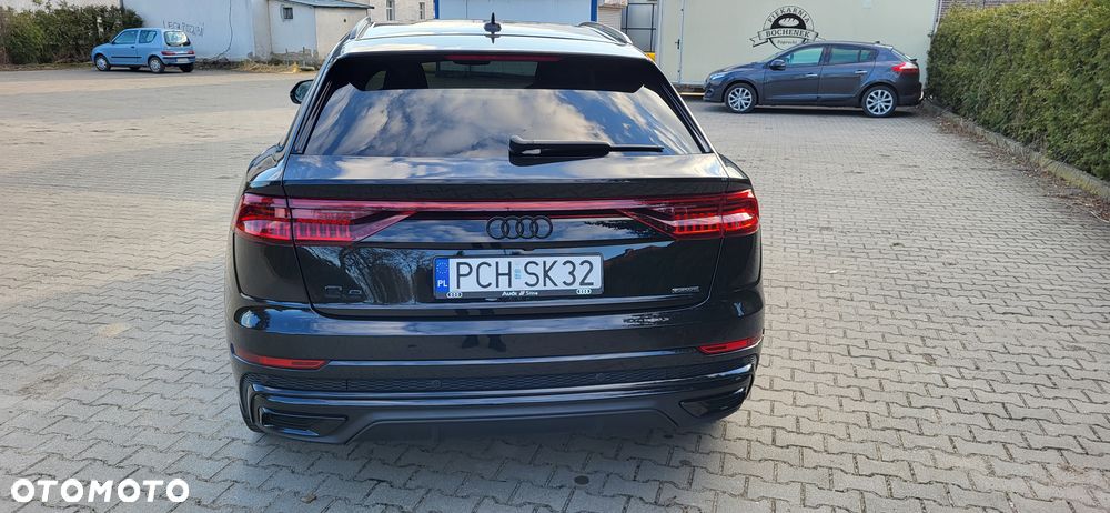 Audi Q8 SUV TFSI quattro 250 kW tiptronic S line business - 4