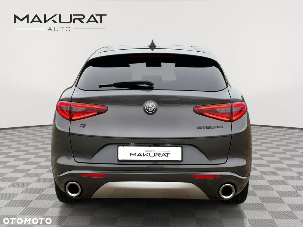 Alfa Romeo Stelvio 2.0 Turbo TI Q4 - 7