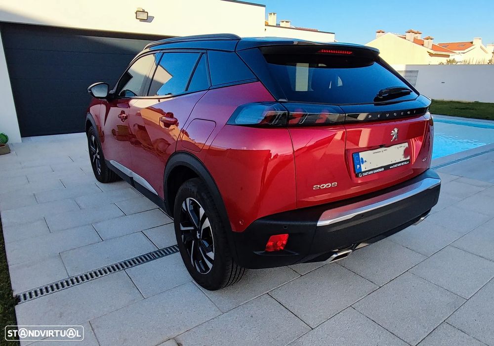 Peugeot 2008 1.2 PureTech GT Line - 6