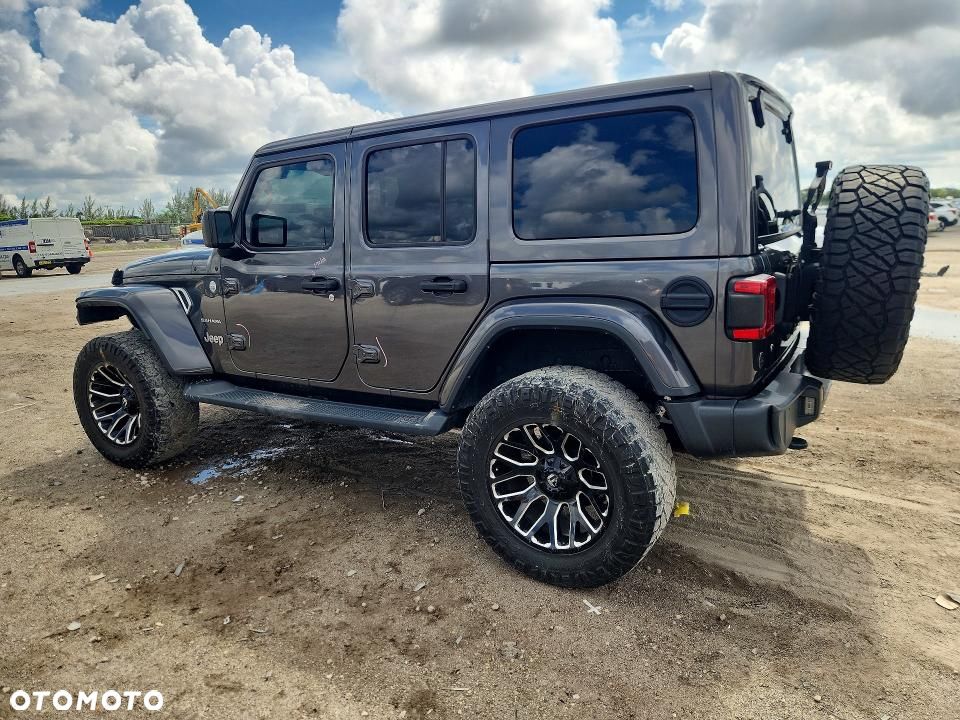 Jeep Wrangler Unlimited 3.6 Automatik Sahara - 2