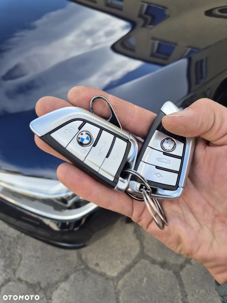 BMW Seria 5 520d xDrive Luxury Line sport - 29