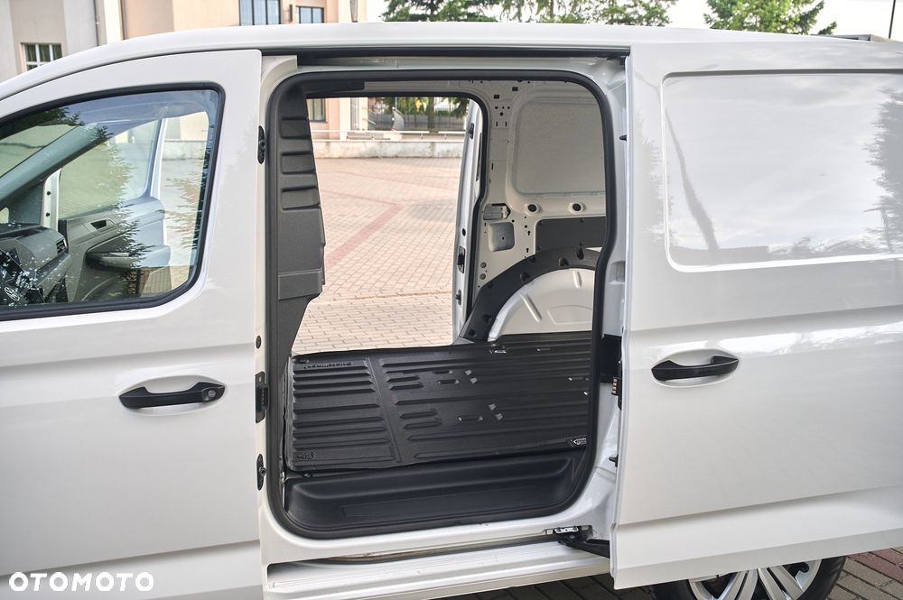 Volkswagen Caddy - 26