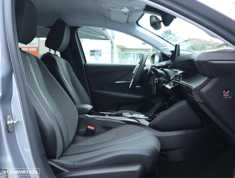 Peugeot 208 1.2 Hybrid Allure e-DCS6 - 16