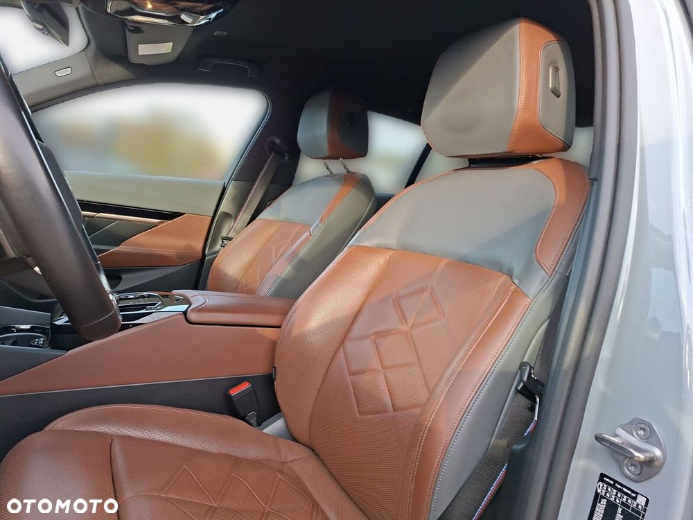 BMW Seria 5 520d xDrive mHEV M Sport - 13