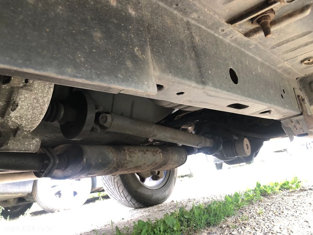 Jeep Cherokee - 21