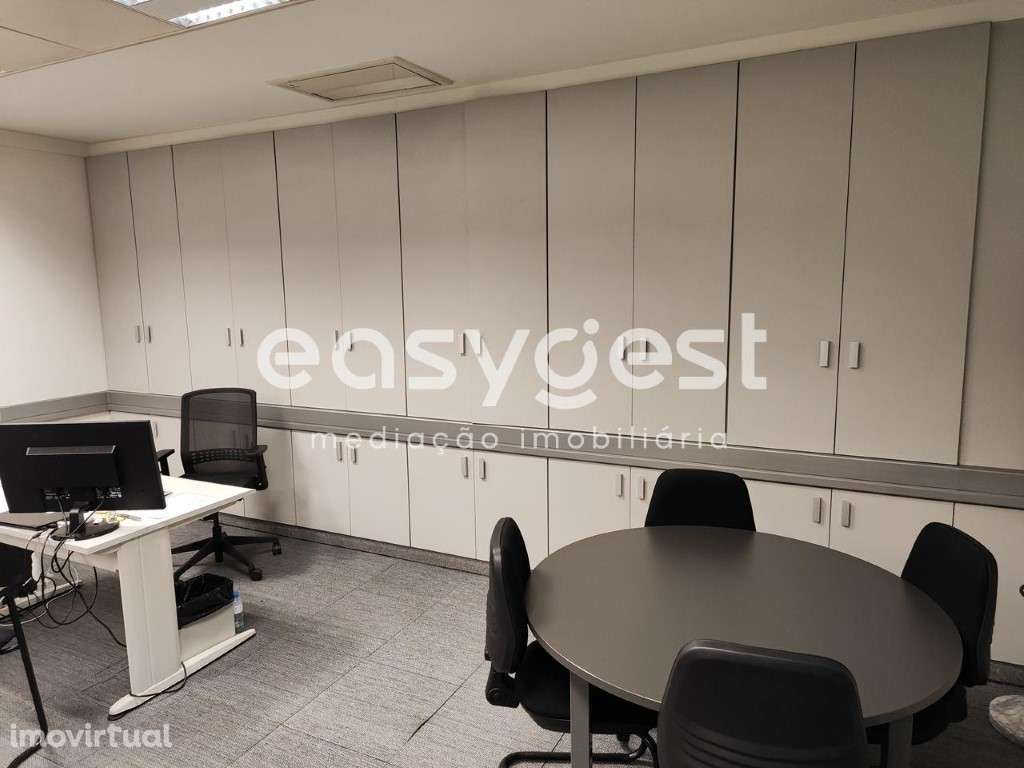 fantástica loja na Av. General Humberto Delgado em Castelo Branco - Grande imagem: 5/21