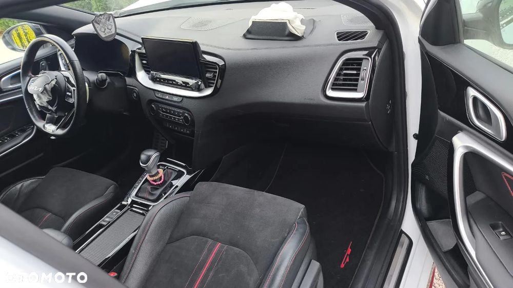 Kia ProCeed - 9
