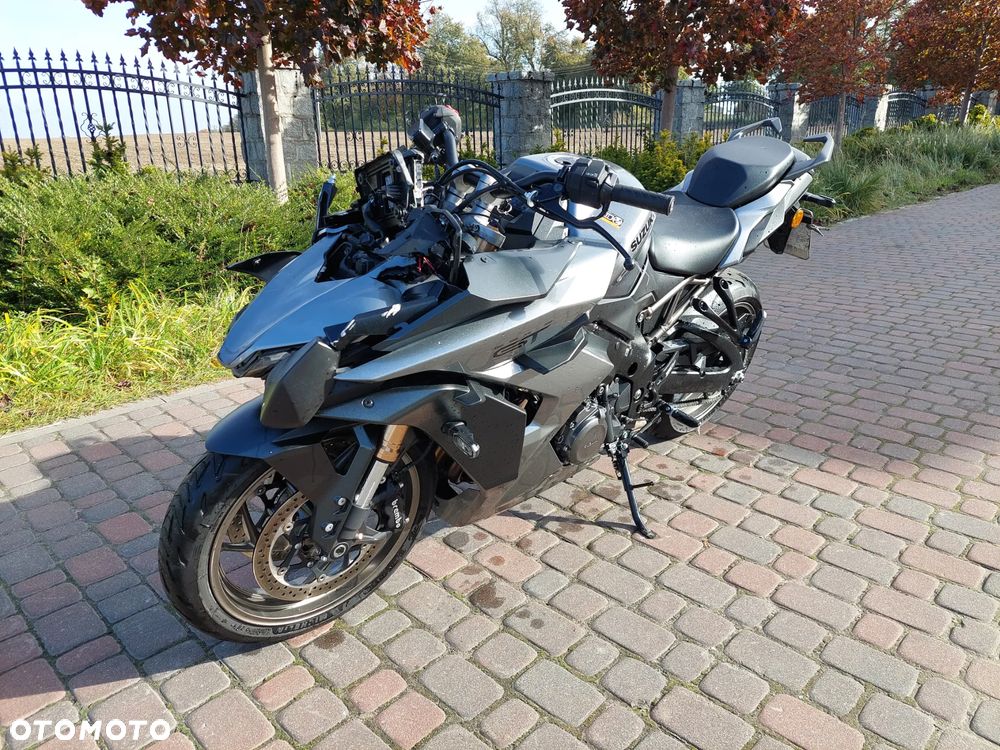 Suzuki GSX 1000 - 1