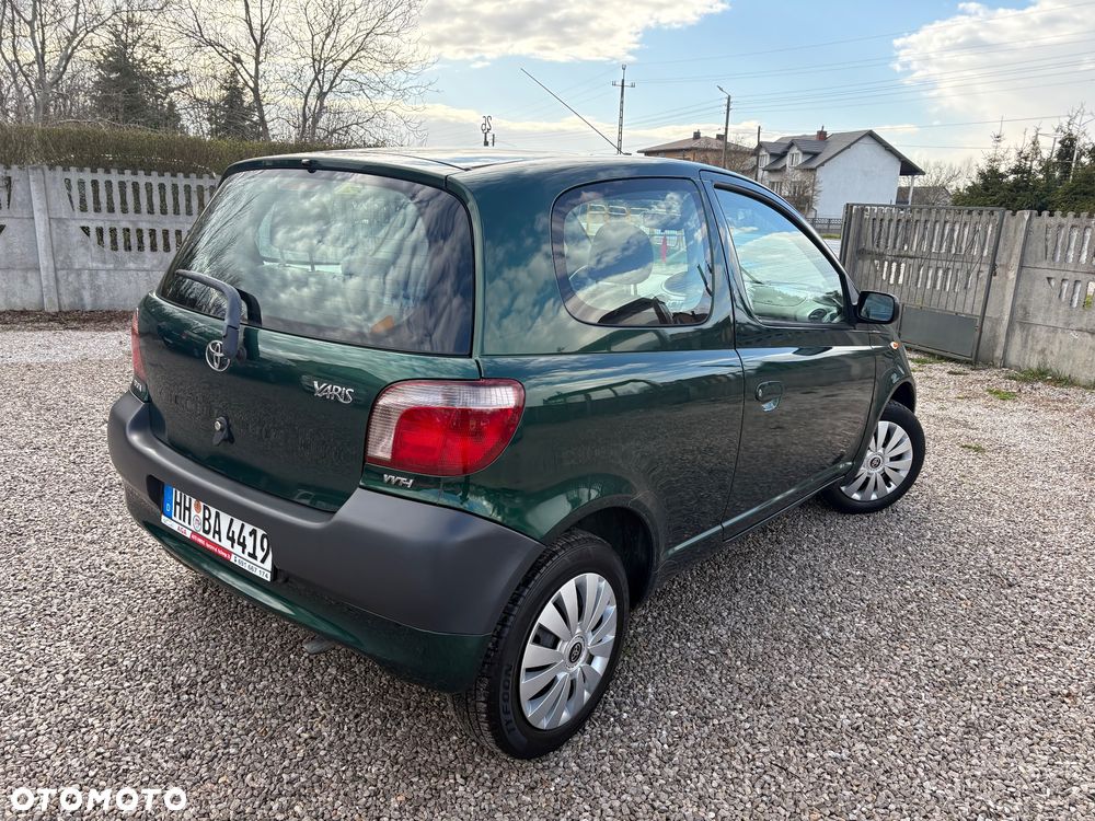 Toyota Yaris 1.0 Base - 6