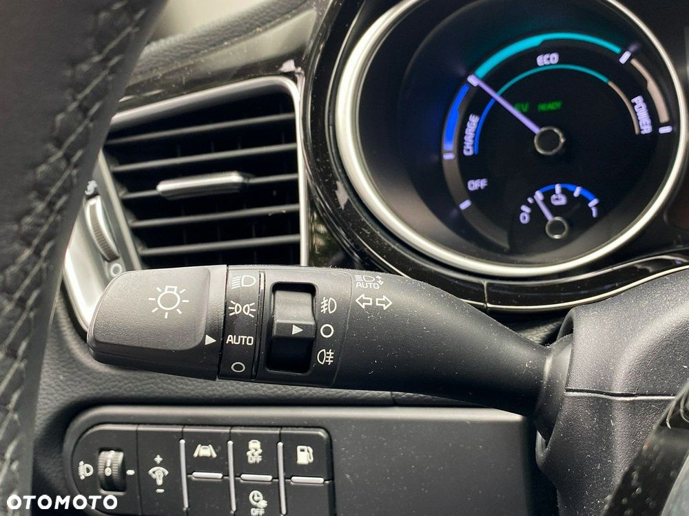 Kia Ceed - 13