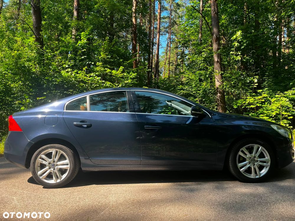 Volvo S60 D3 Summum - 4
