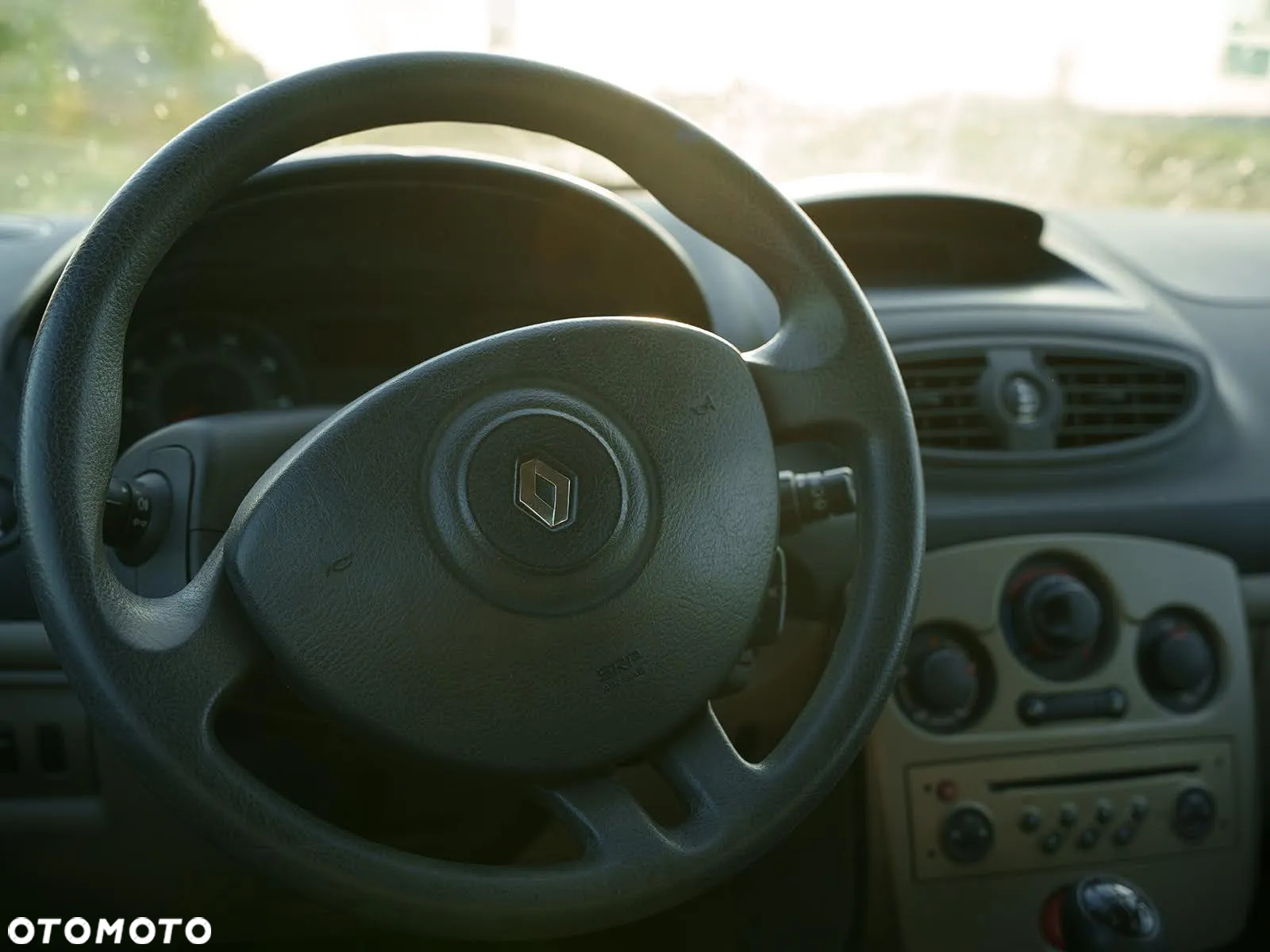 Renault Clio - 7