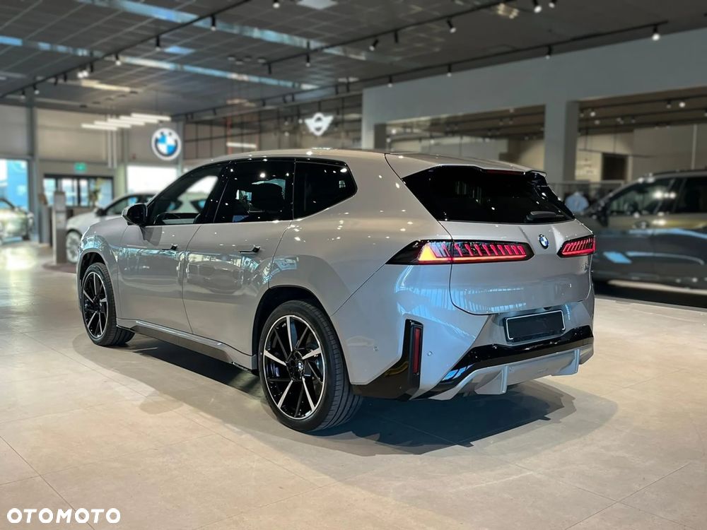 BMW iX3 50 xDrive 113.4kWh - 7
