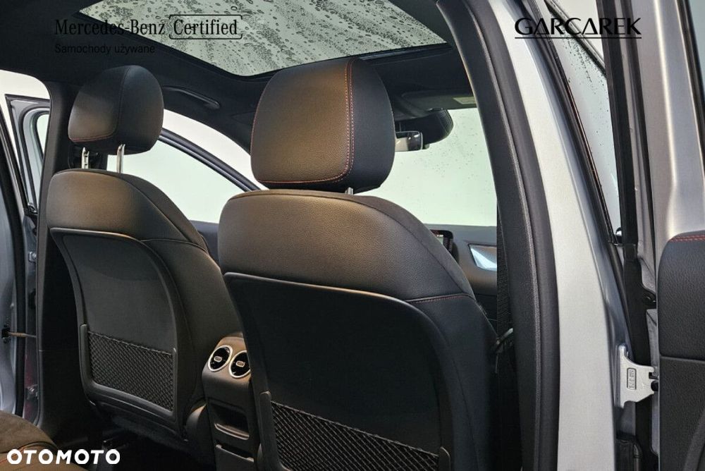 Mercedes-Benz GLA - 23