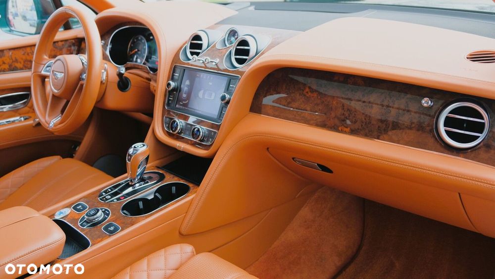 Bentley Bentayga - 23