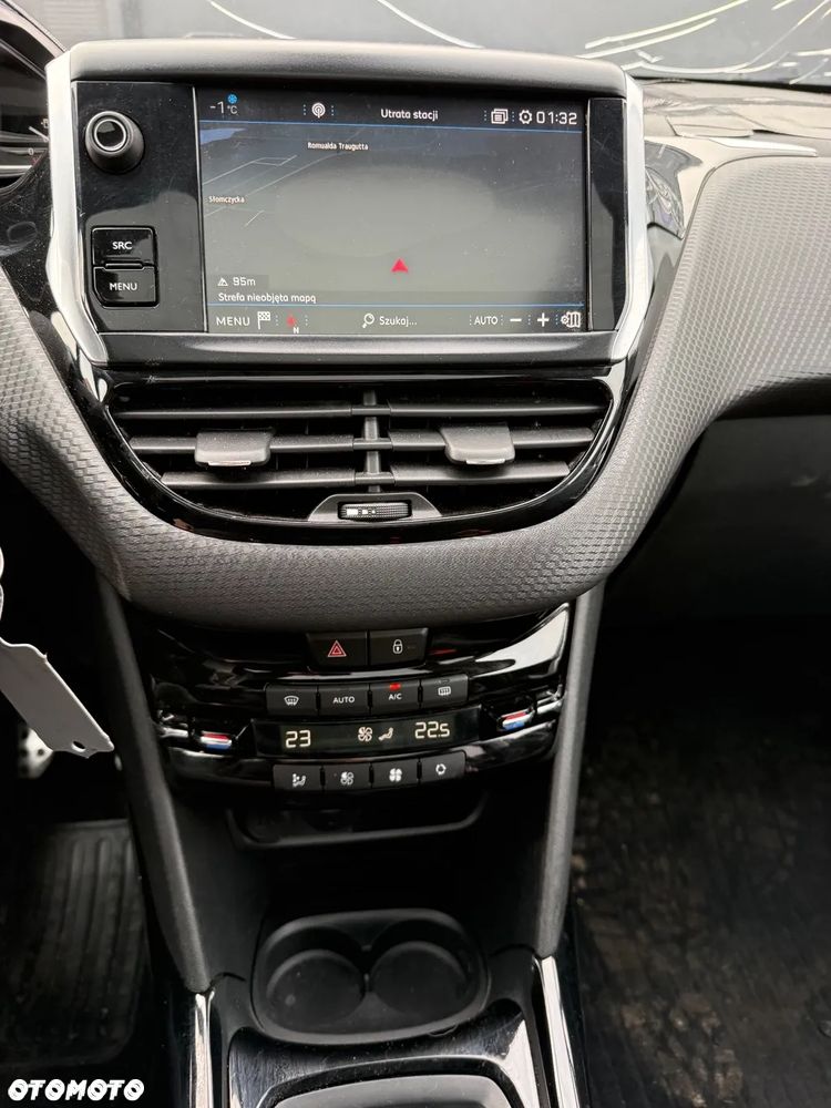 Peugeot 2008 PureTech 110 Stop&Start EAT6 Crossway - 16
