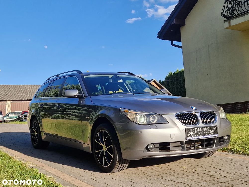 BMW Seria 5 525xi - 10