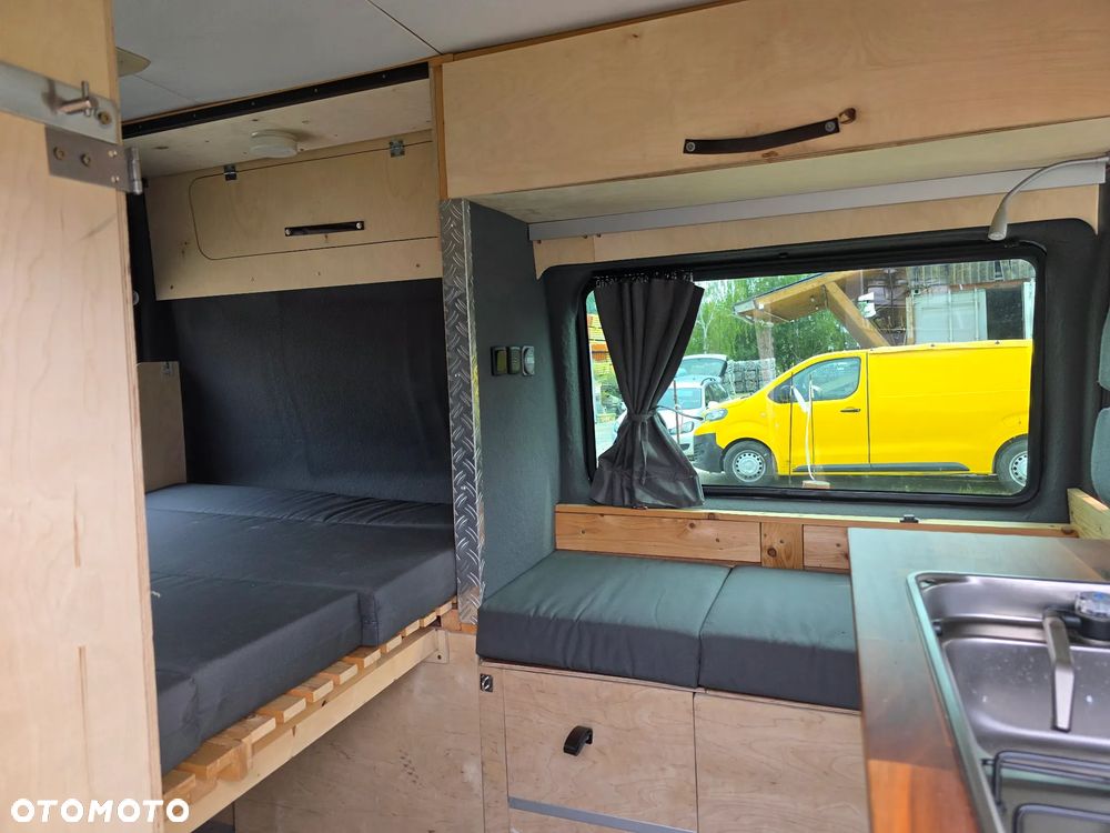 Ford Transit - 13