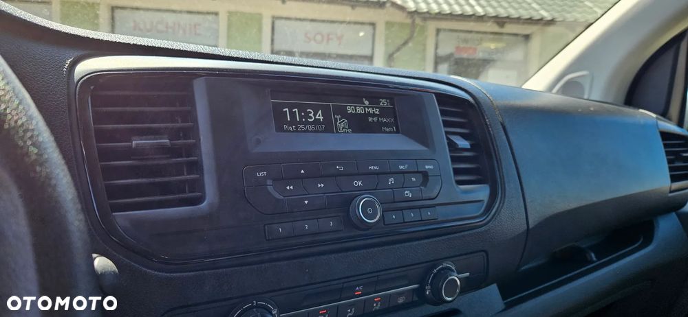 Opel Vivaro - 12