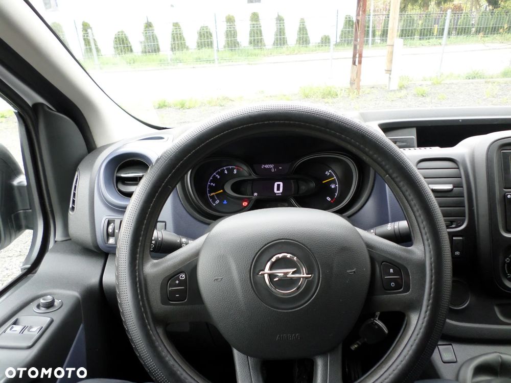 Opel Vivaro - 13