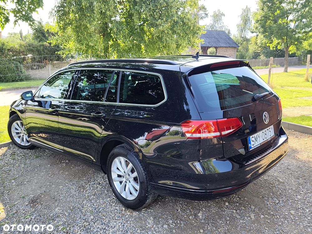 Volkswagen Passat 2.0 TDI (BlueMotion Technology) DSG Comfortline - 16